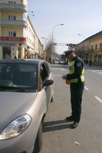 Slika /PU_VS/O nama-fotke/prometni_policajac07.jpg